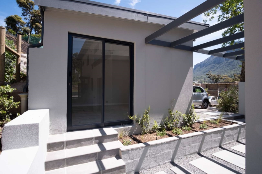 To Let 4 Bedroom Property for Rent in Overkloof Western Cape